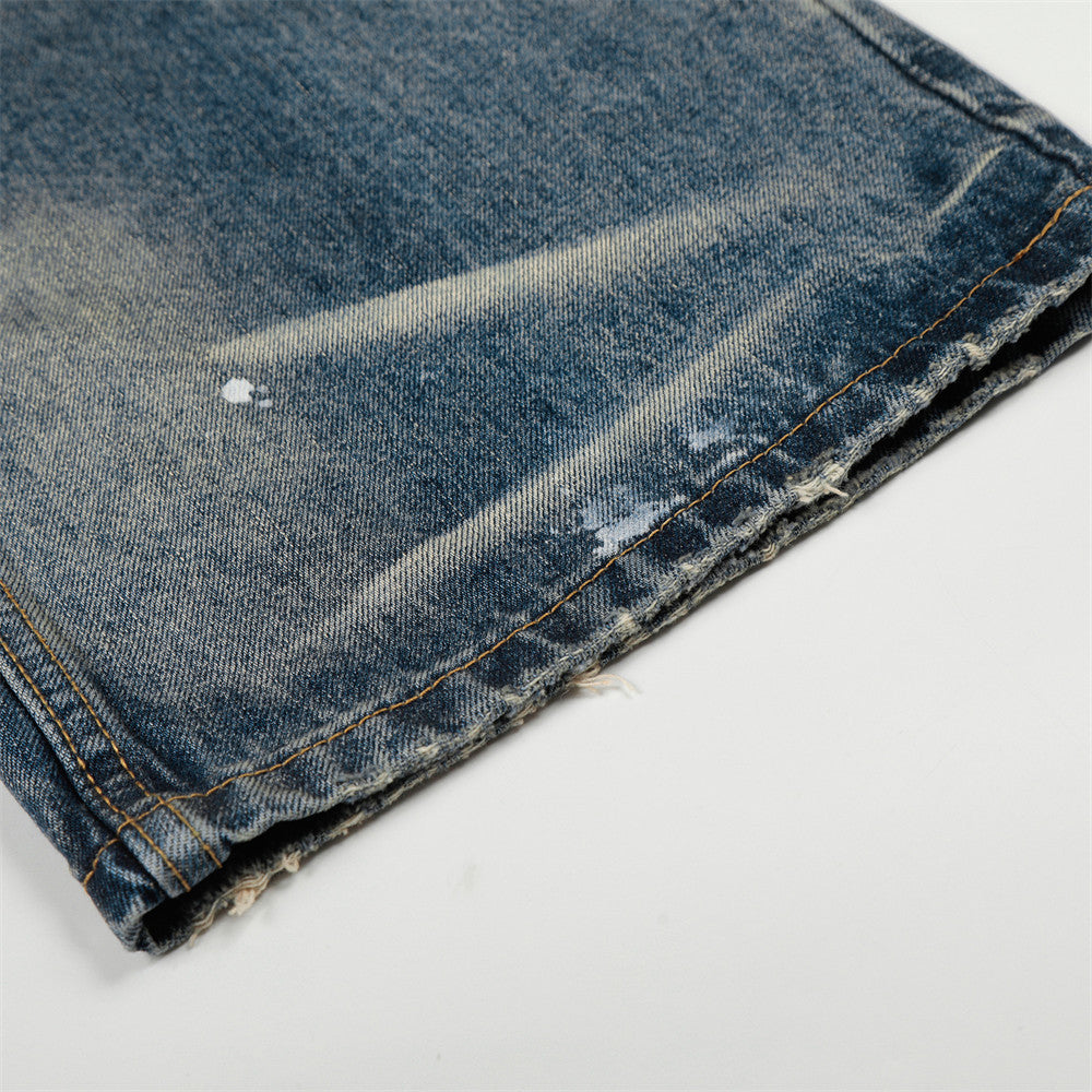 Geschuurde witt gewassen rechte denim jeans