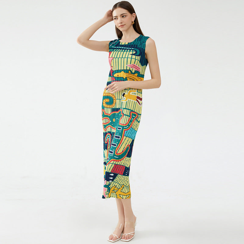 Elegante mouwloze jurk met dierenprint slanke pasvorm ronde hals en geplooide details