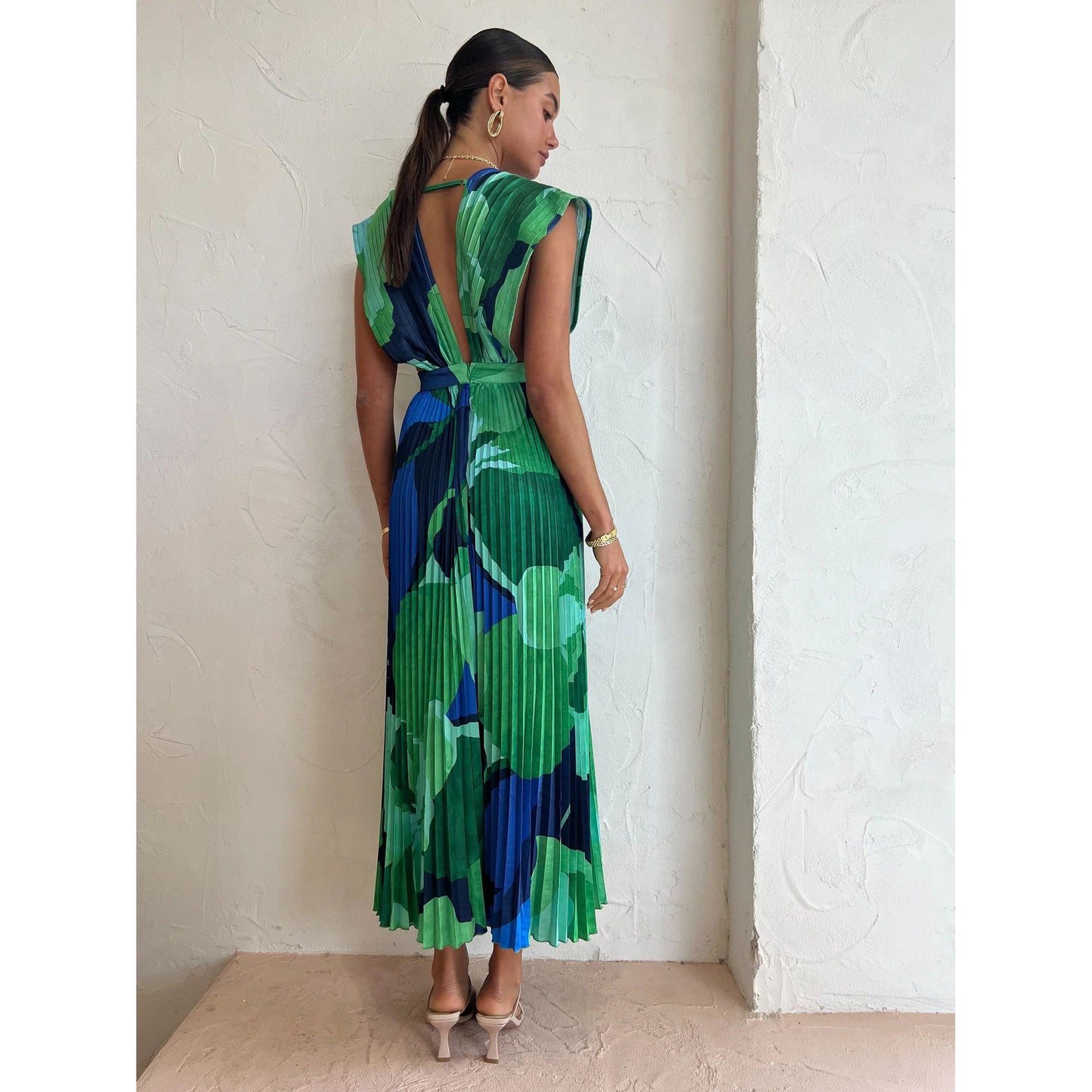 Pleated Sleeveless Casual Dress for Spring and Summer Loose Vacation Women's Dress