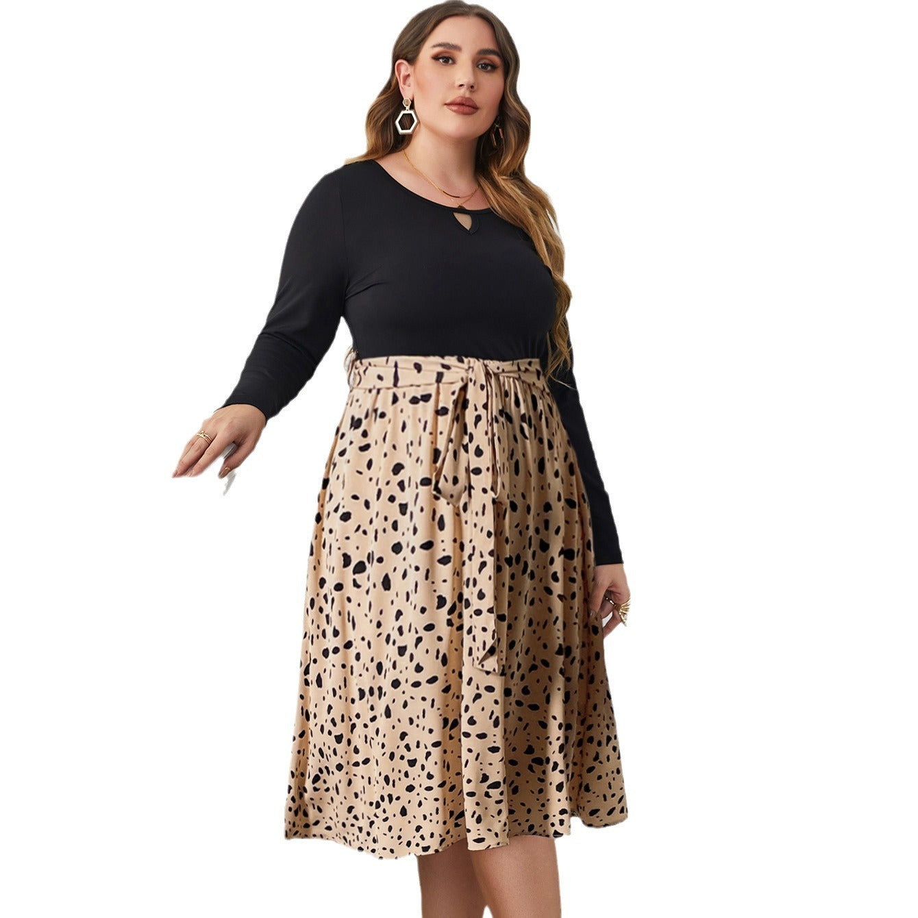 Plus size 2-in-1 look midi-jurk met stippenprint