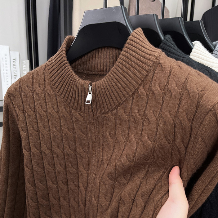 Men's button-down thick knitted cardigan with zipper closure