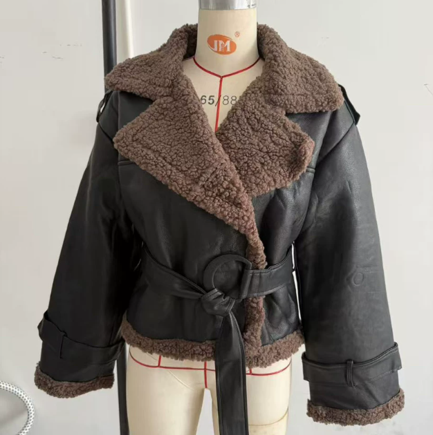 Winter and autumn long-sleeved fur-coated one-piece short coat