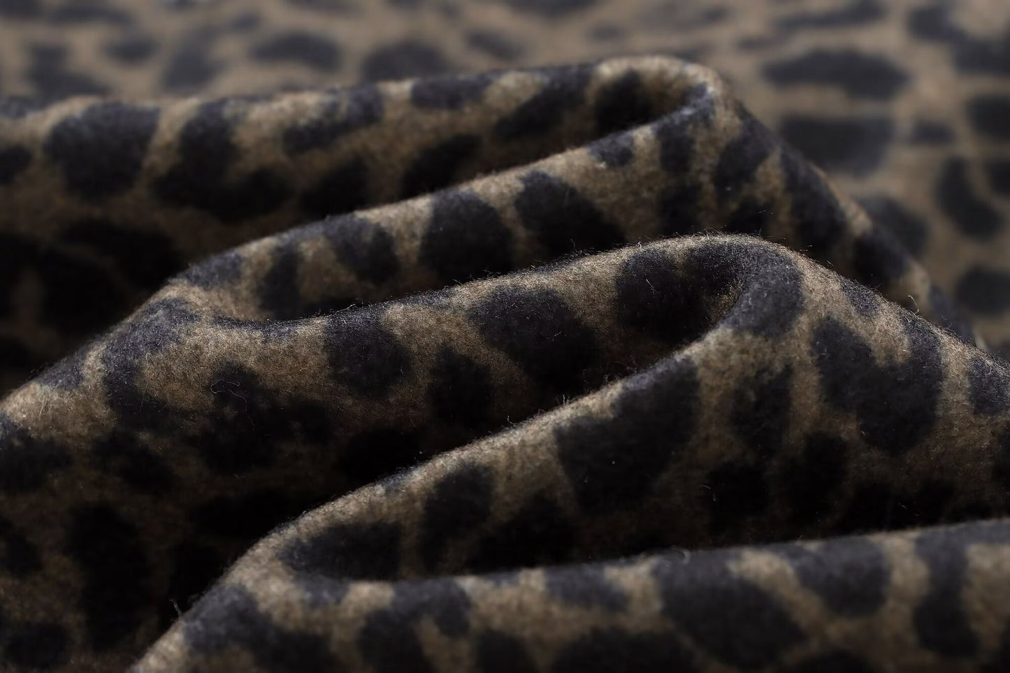 Losse casual damesjas met dierenprint