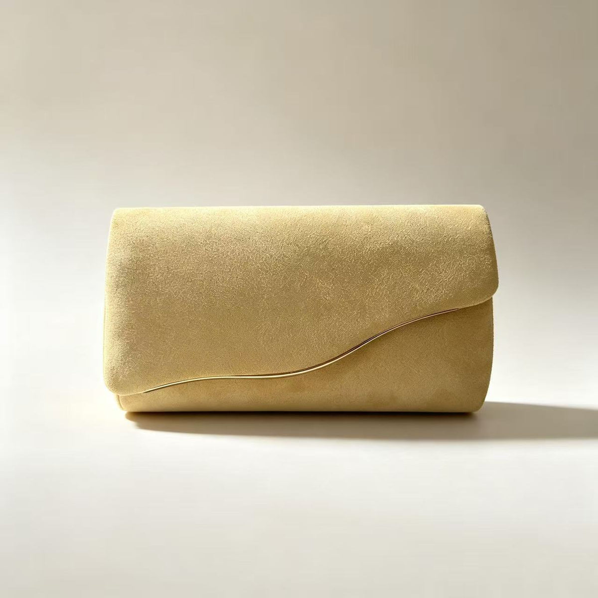 Ladies' elegant chain shoulder bag