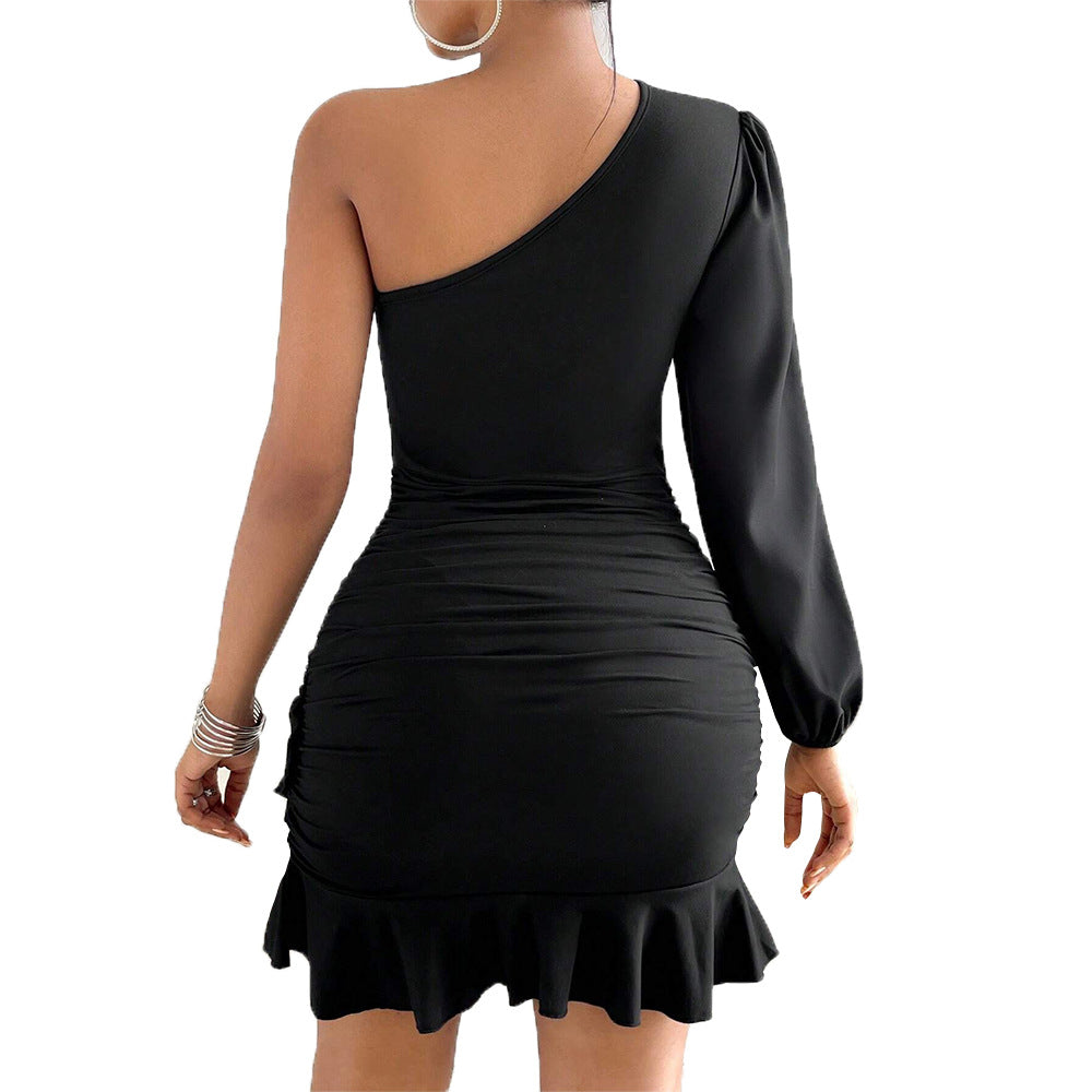 Franse damesjurk met schuine kraag off-shoulder design