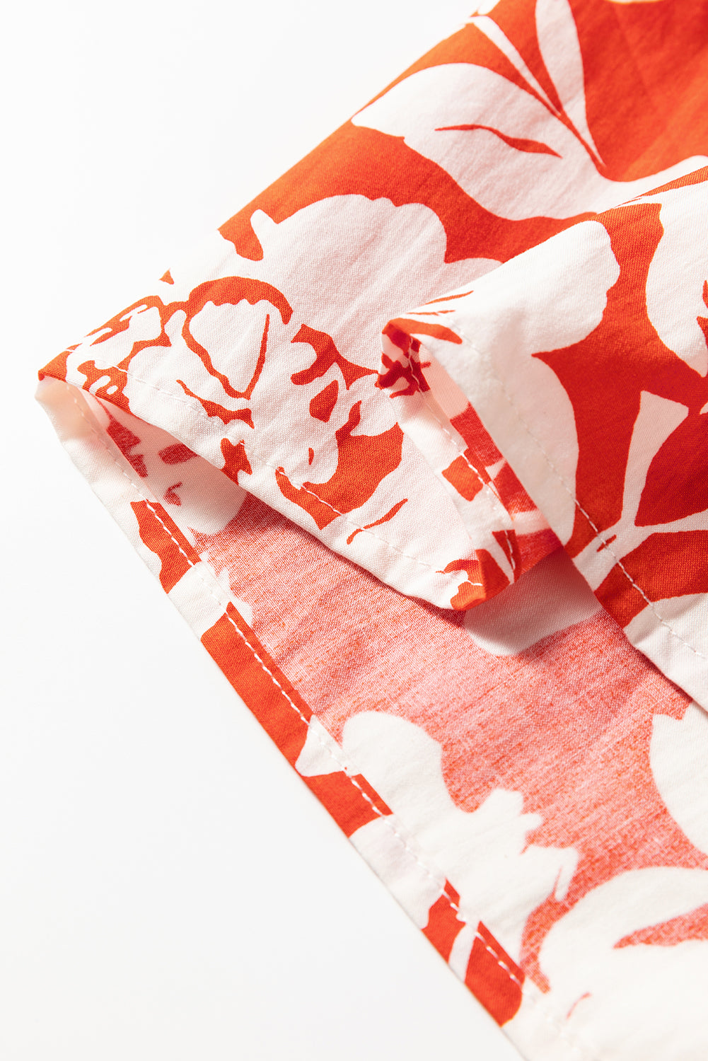 Rode maxi-rok met hoge split bloemenprint en meerdere lagen