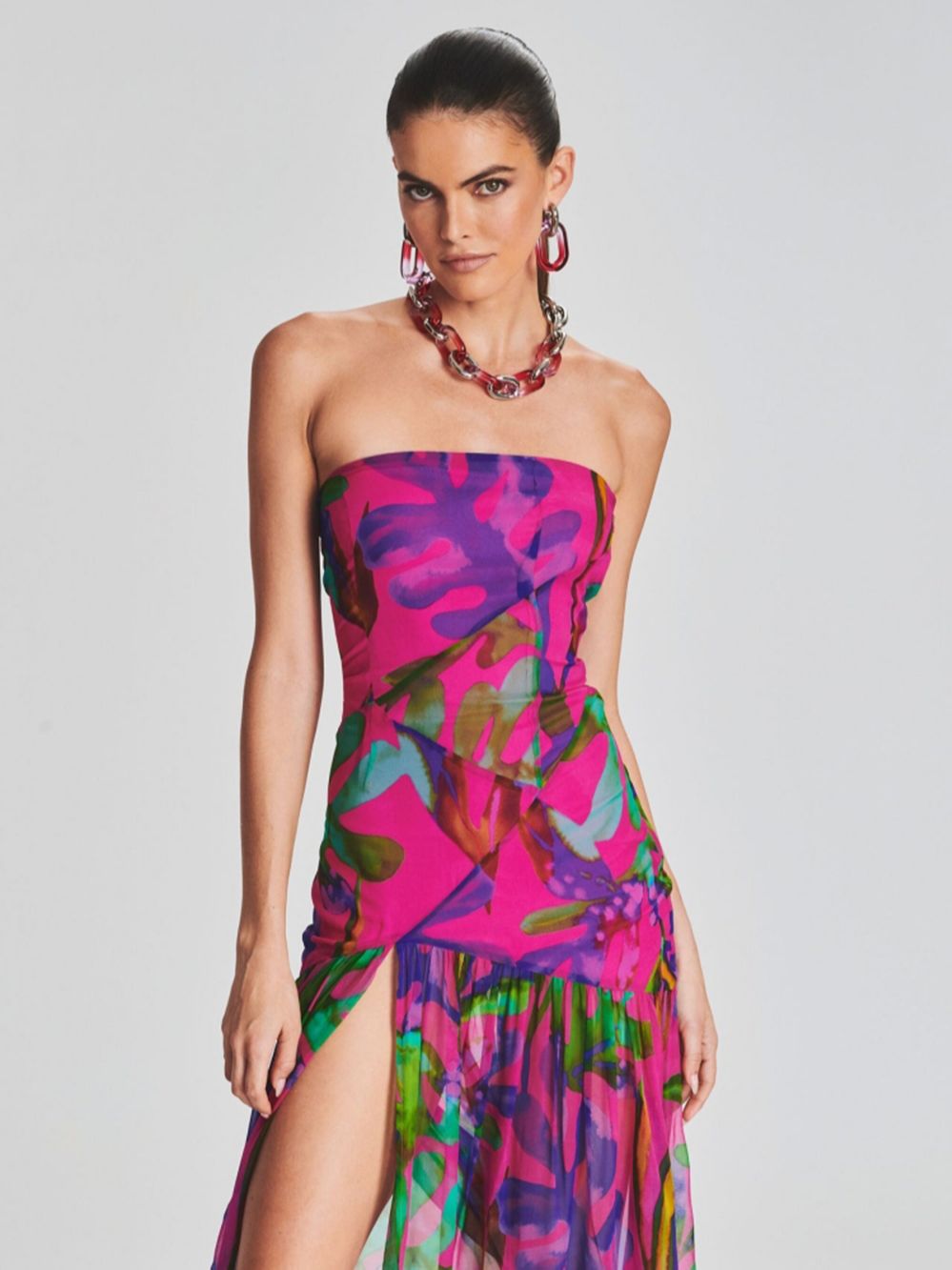 Bedrukte strapless mesh jurk met split perfect voor een feestje of andere gelegenheid