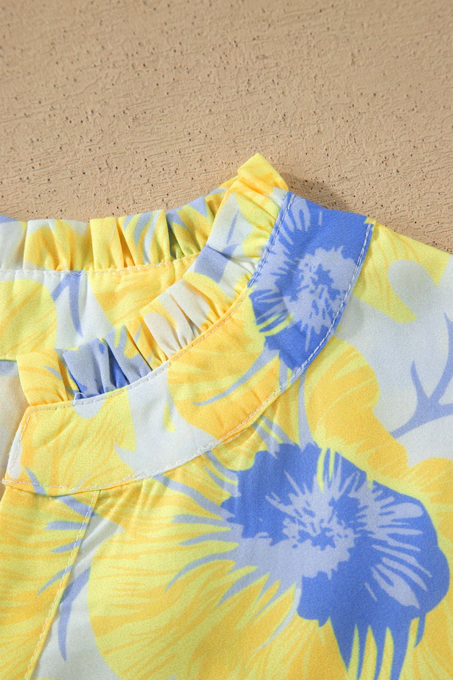 Zomerblouse met korte pofmouwen en bloemenprint