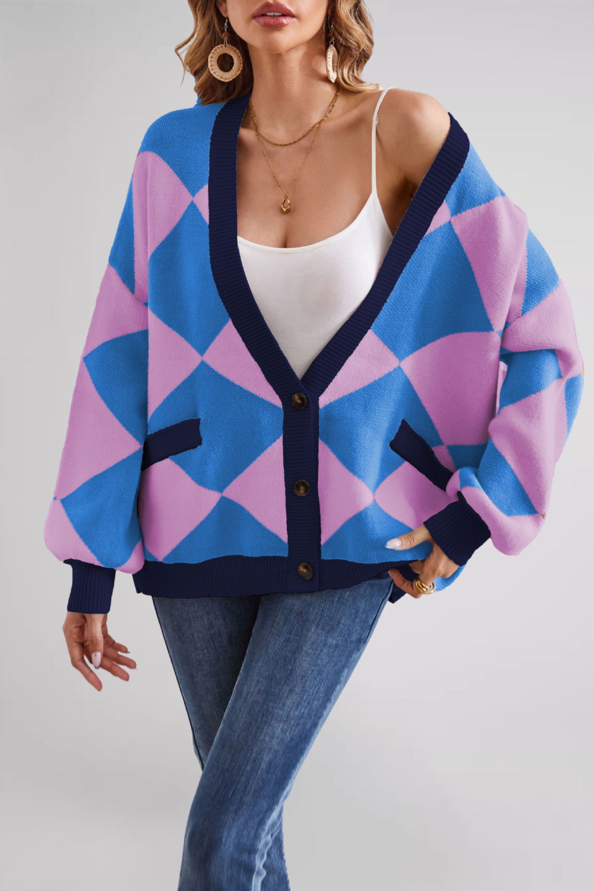 Women's knitted cardigan