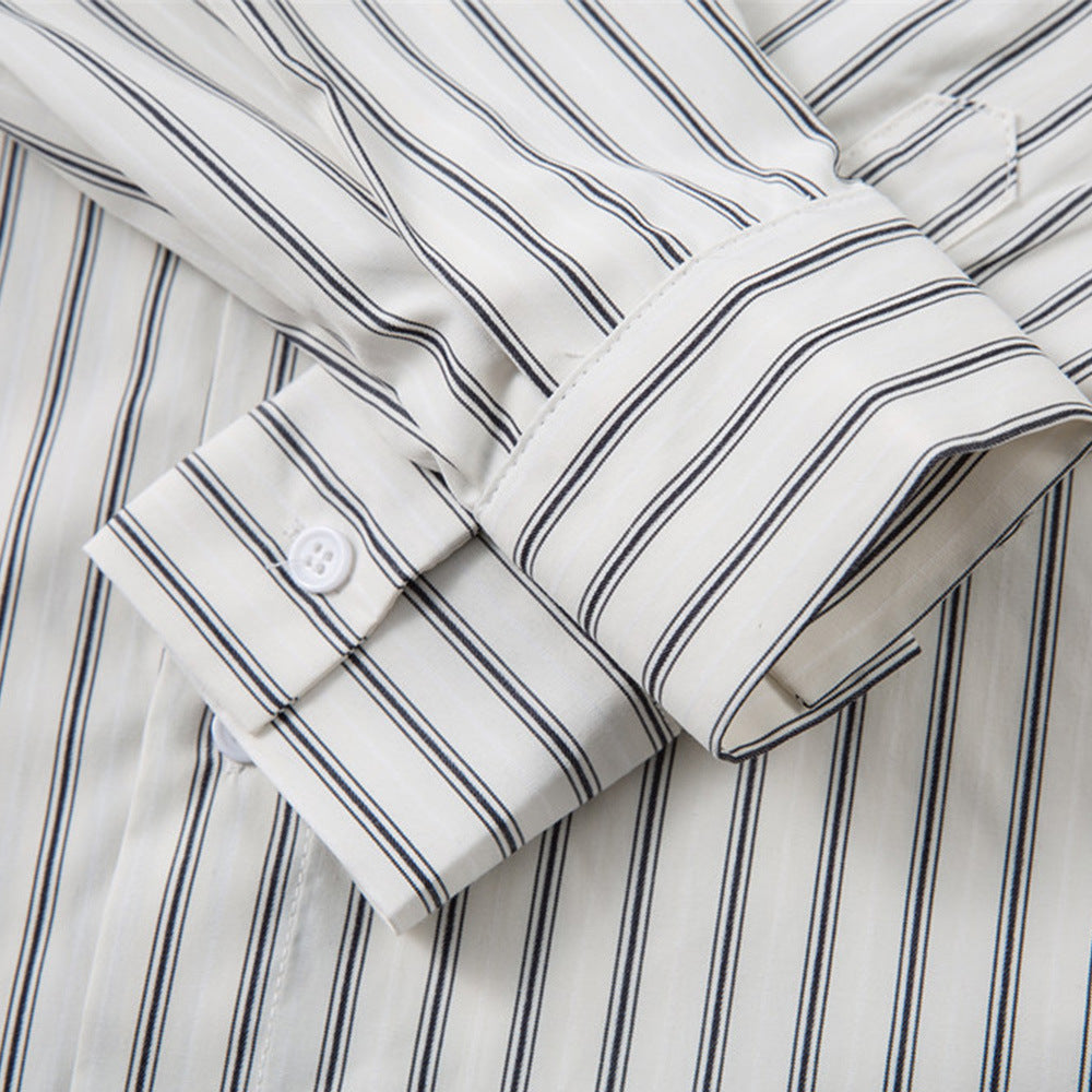 Vertical striped shirt with long sleeves