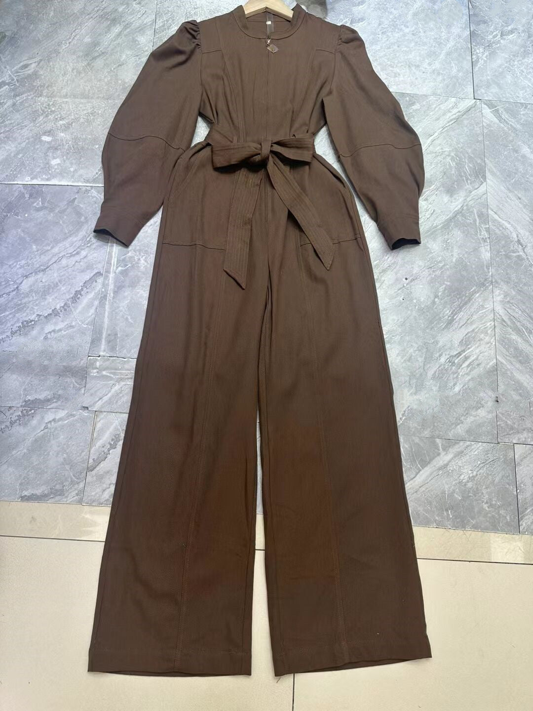 European and American vacation style lantern sleeves, long sleeves, zipper ties, wide leg jumpsuit, long pants