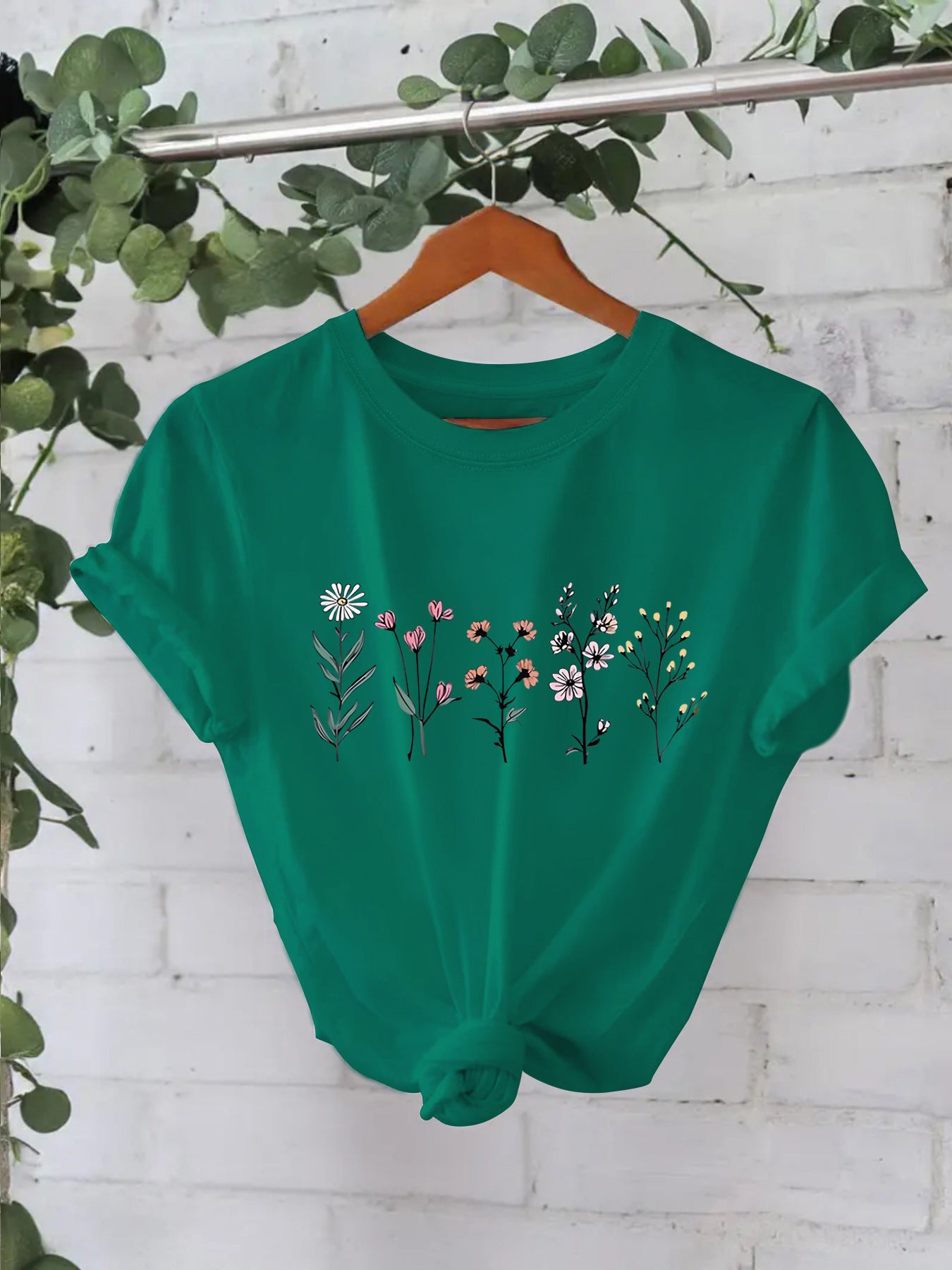 Round neck floral print top