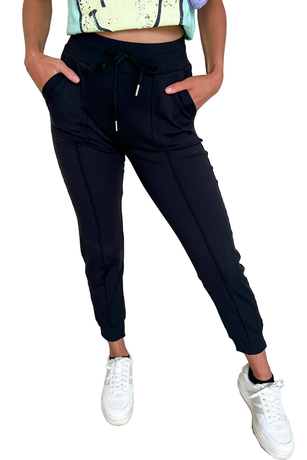 Zwarte skinny joggingbroek met zakken zichtbare naden en trekkoord