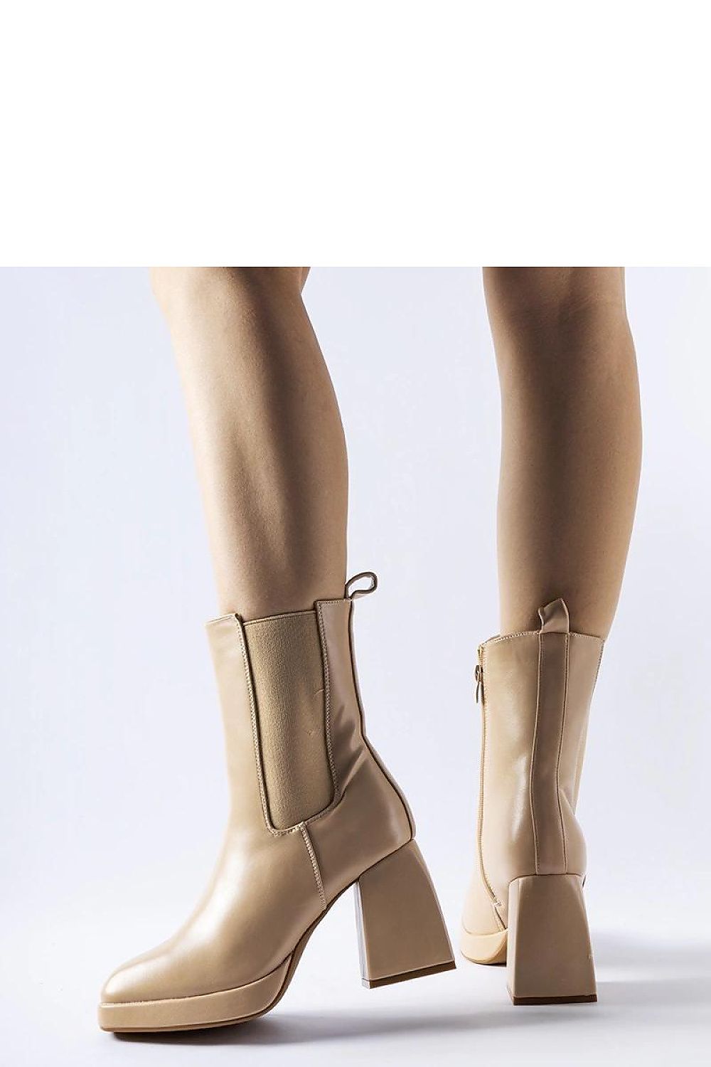 Laarsjes op sleehak model 204731 Solea