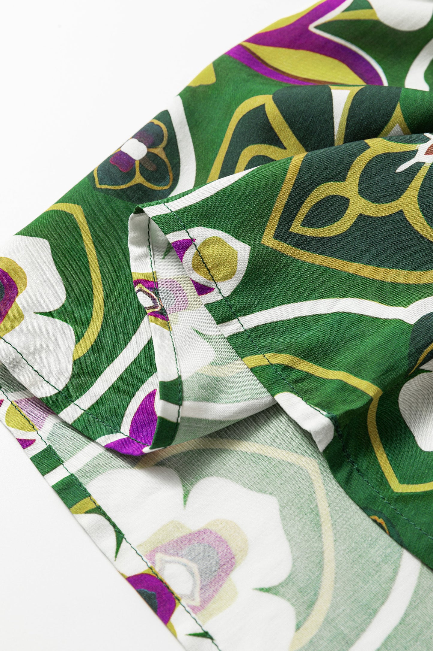 Groene midi-jurk in grote maten met gemengde bloemenpatchwork V-hals en 3/4 pofmouwen
