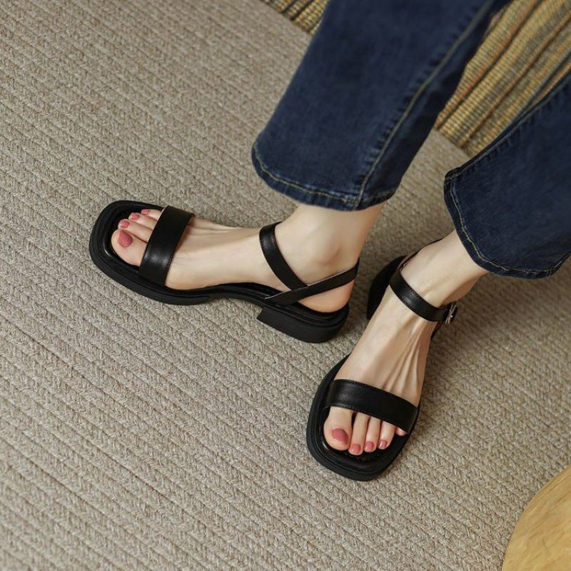 Women Retro Strapped Sandals Low Heel Comfortable Flats