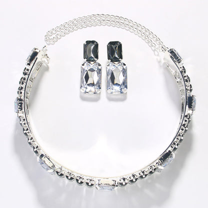 Modieuze oversized choker ketting en oorbellenset met strass steentjes
