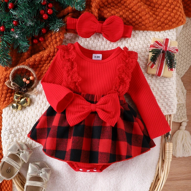 Babyjurk met kanten ruches details en ruitjespatroon plus hoofdband