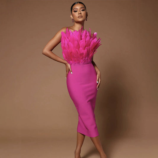 Strapless bodycon feestjurk met veren en ritssluiting