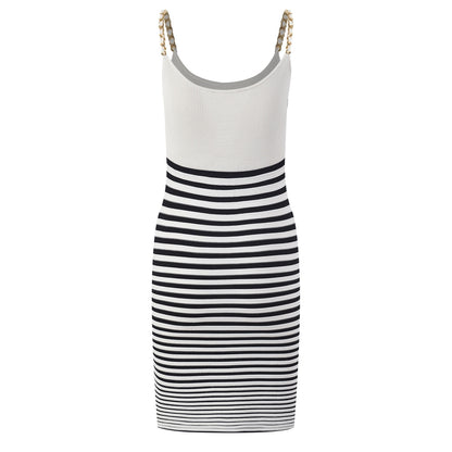 Trendy geribde mini-jurk met strepen en kettingbandjes