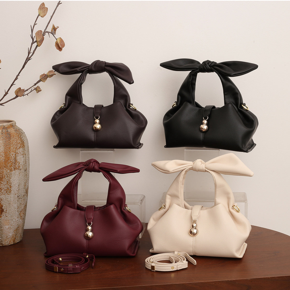 Lychee-pattern handbag