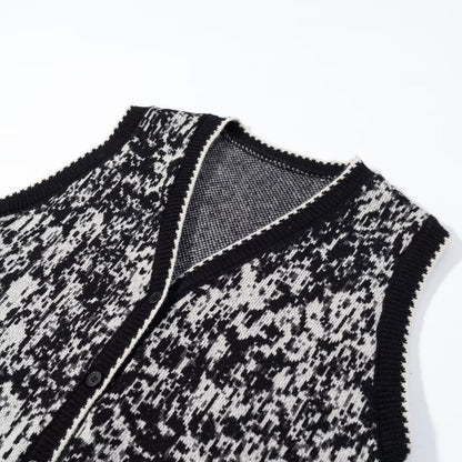 Fel Island zwart-wit gebreid mowloze vest met contrasterende kleuren