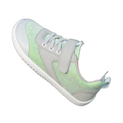 Children's athletic shoes