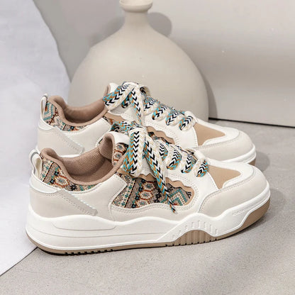 Modieuze  casual damessneakers met dikke zool