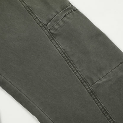 Wash water to make loose denim pants