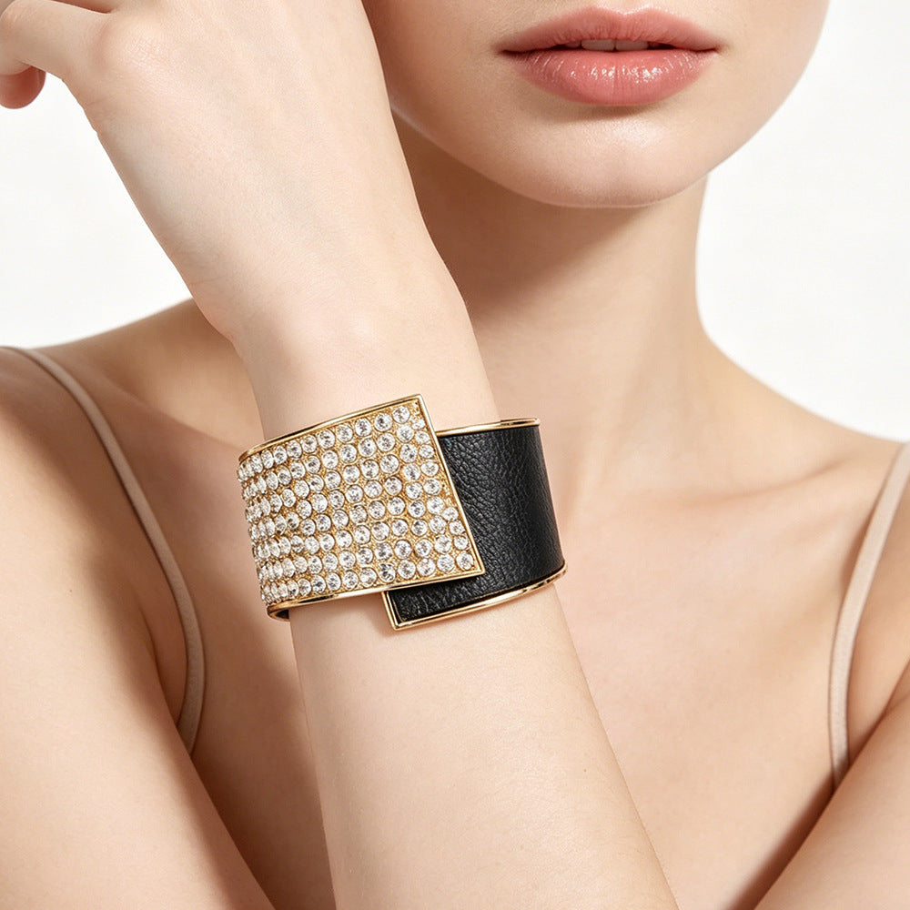 Manufacturer's best-selling simple European and American fashion light luxury metal full-diamond PU leather inlaid women's high-end bracelet wholesale
