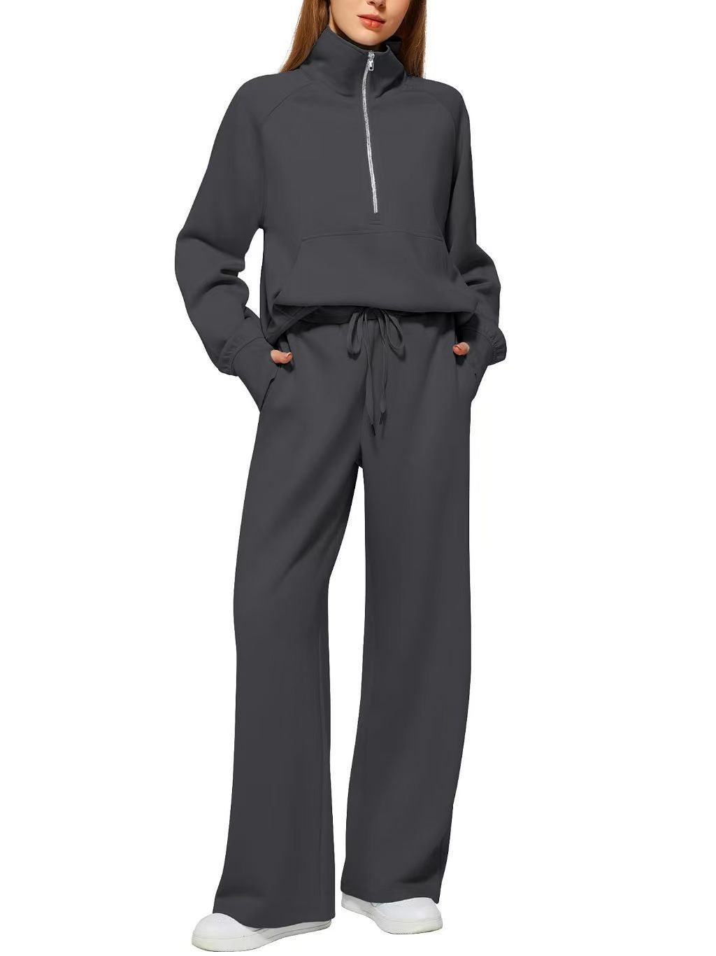 Women's Casual Two-Piece Tracksuit with Chain Detail
