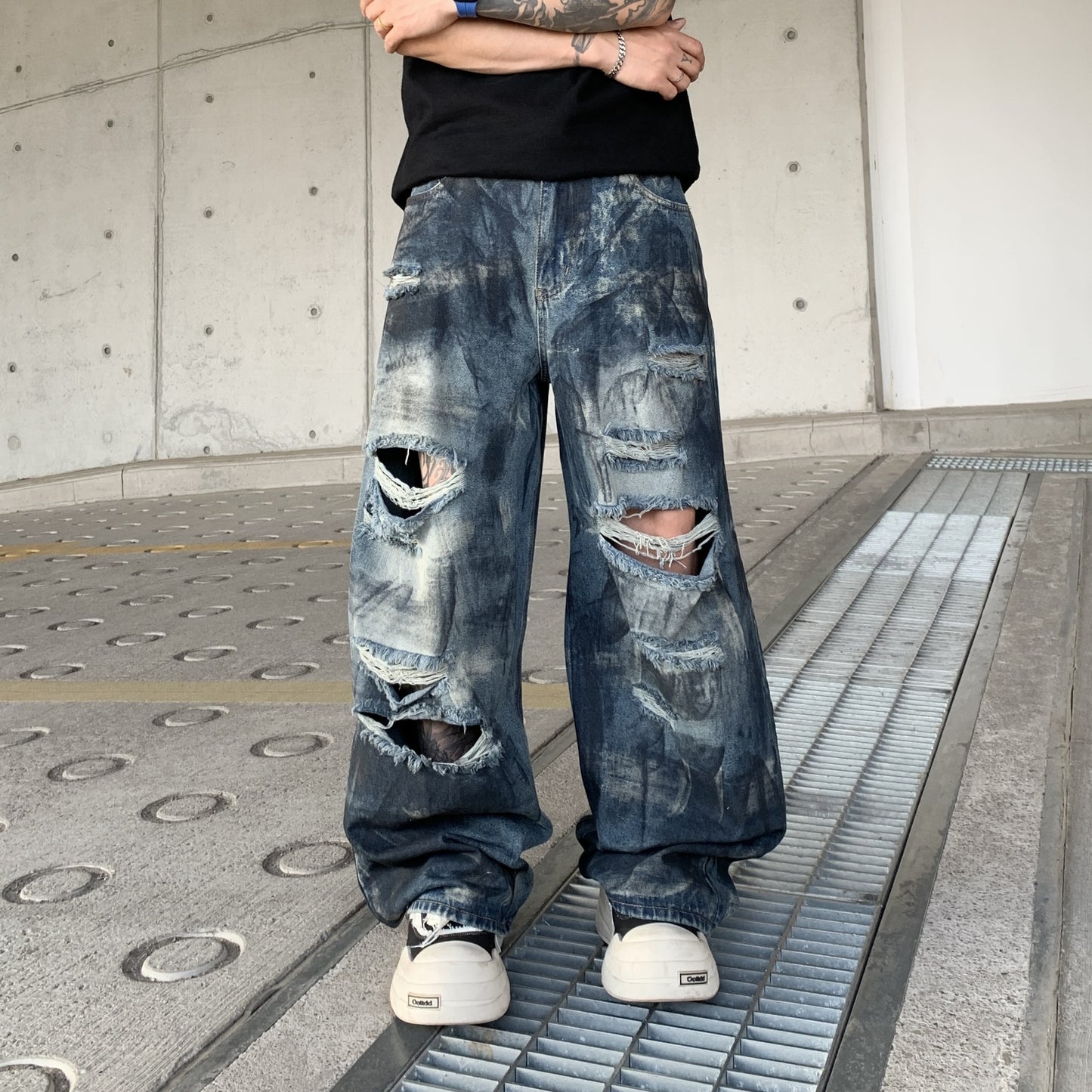 Men's Ripped Wide-Leg Denim Pants