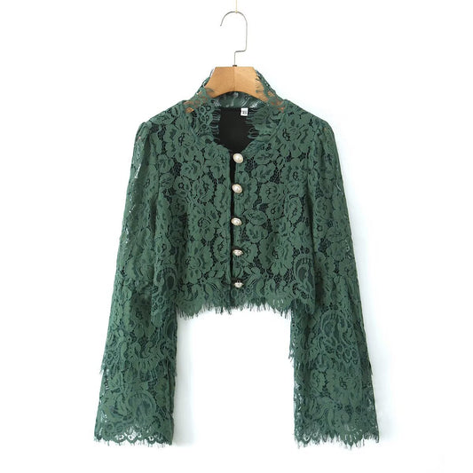 Cropped kanten blouse met lange mouwen en opvallende parelknopen aan de voorkant