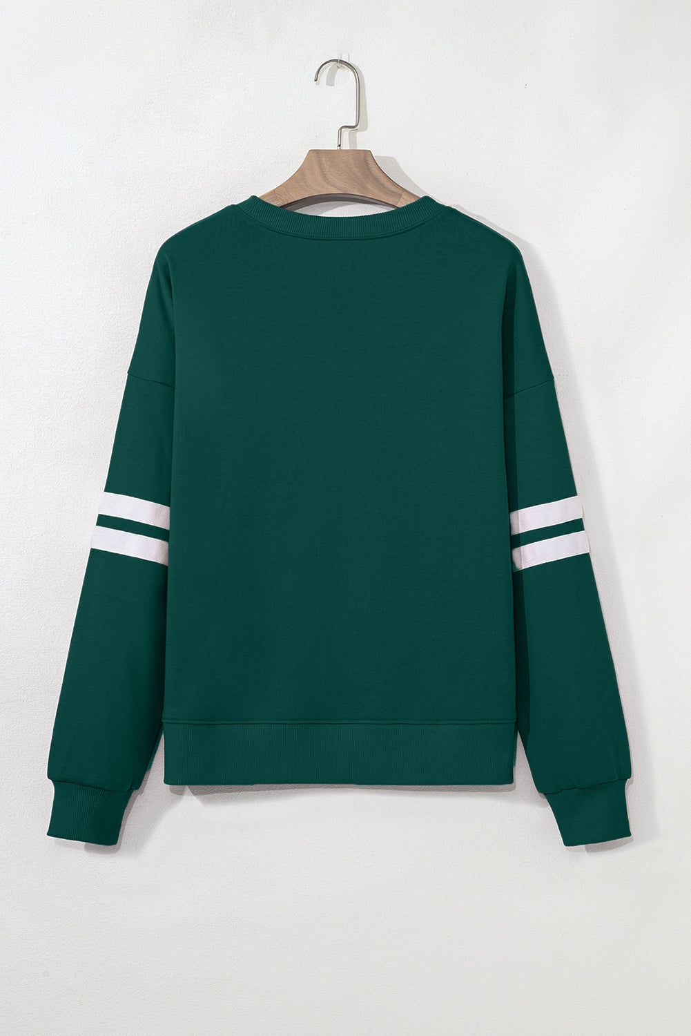 Preppy sweatshirt met strepen op de mouwen en een losse pasvorm