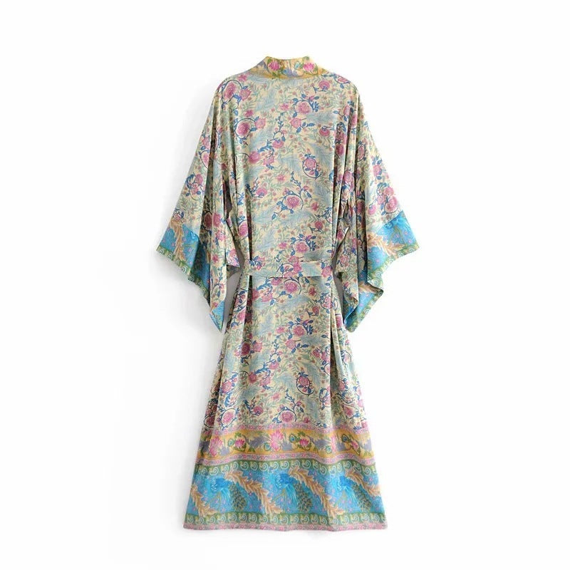 Amerikaanse dames lange kimono met vleermuismouwen en print