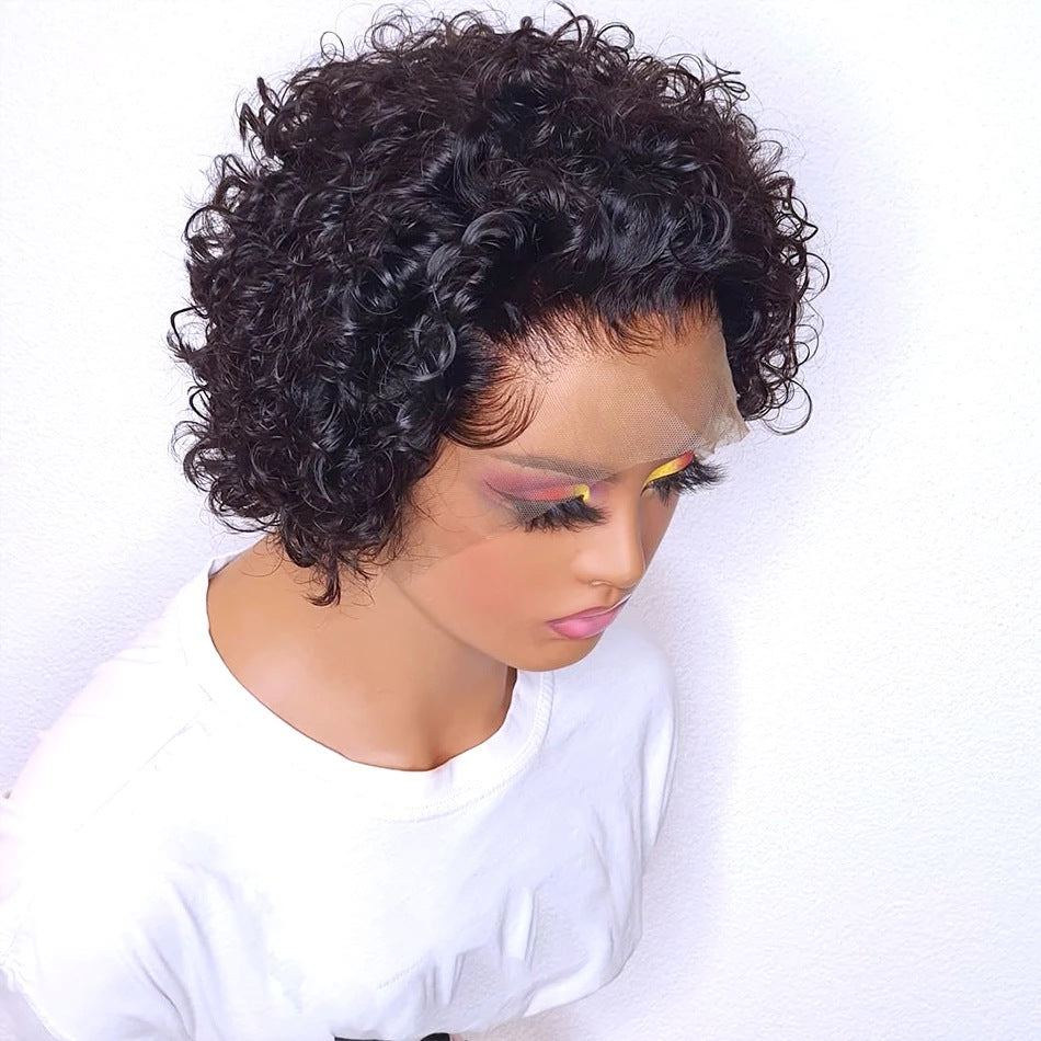 Korte pixie-stijl lace wig gemaakt van echt mensenhaar