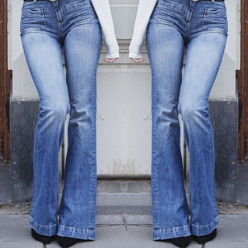 Sexy flared jeans met wijde pijpen en opgestikte zakken