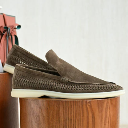 Retro British-style suede woven breathable one-piece slip-on loafers