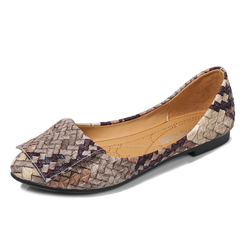 Gekleurde ballerina's in geweven patroon