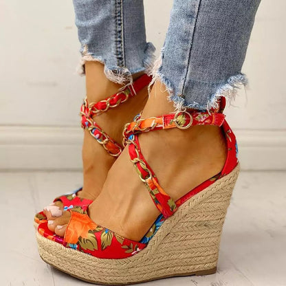 Dames wedges met print en kettingdetail