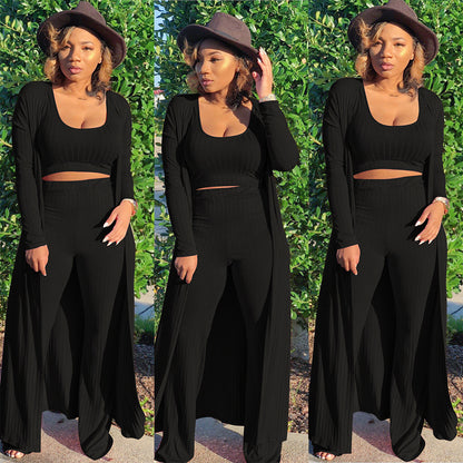 Driedelige set van mantel top en broek