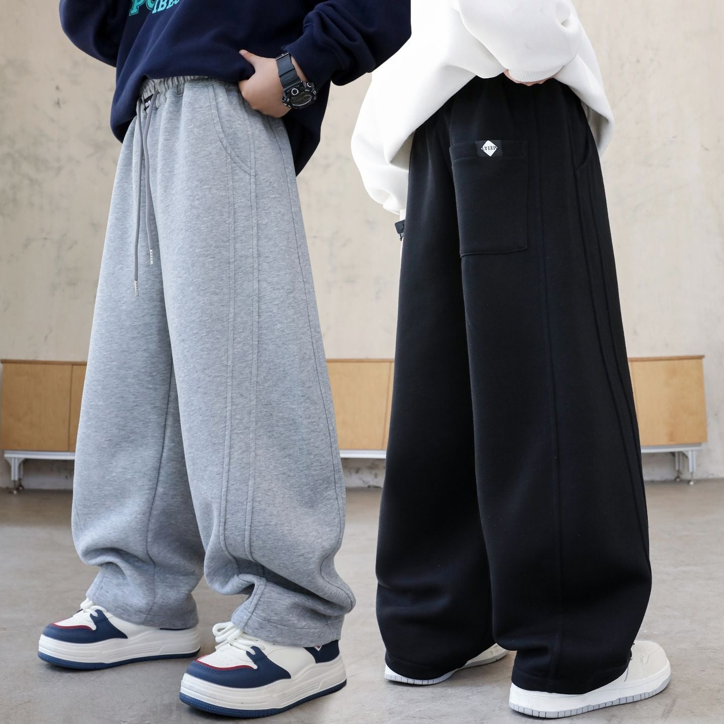 Boys' Black Straight Loose Casual Sports Sweatpants
