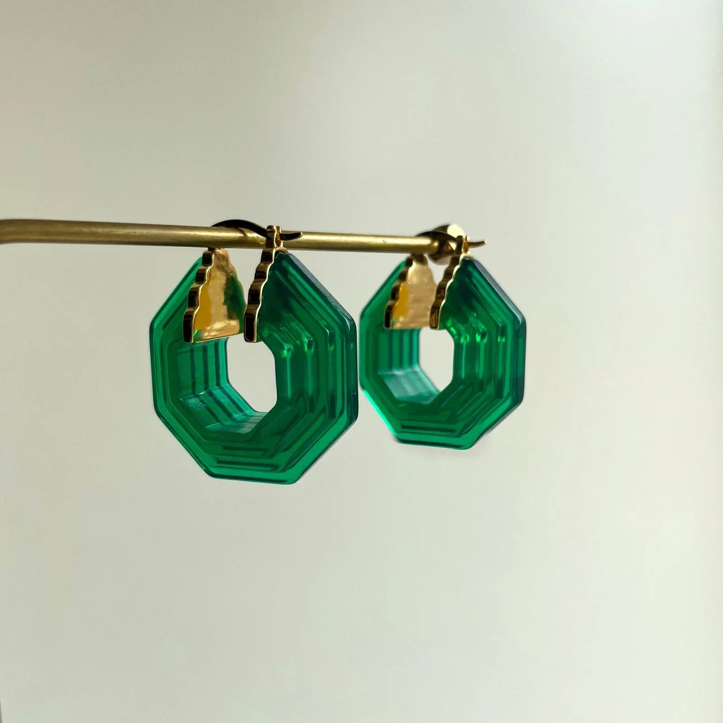 Hot European Runway Famous Designer Brand Geometric Acrylic Transparent Green Earrings Women Jewelry Bijoux Trend Goth Boho