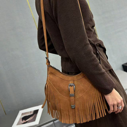 Single shoulder crossbody bag, hip bag with an inclined strap
