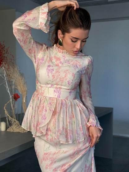 Set van top met bloemenprint ruches en rok met hoge taille en visgraatmotief