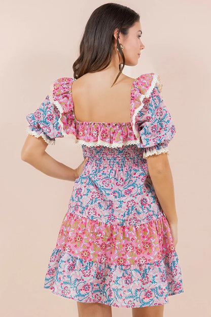 Gebloemde mini-jurk met ruches in casual stijl