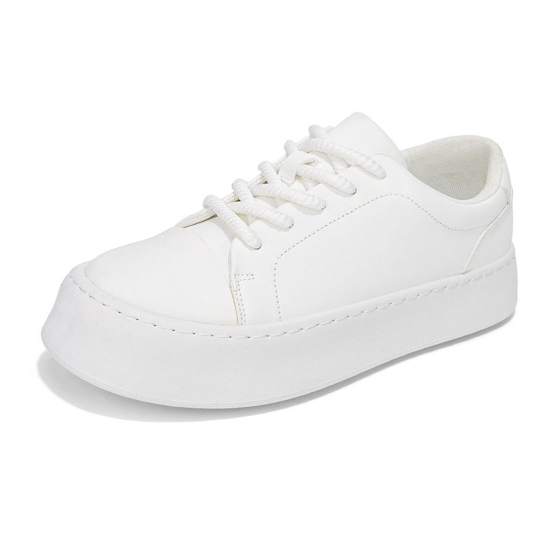 Modieuze witte heren sneakers met veters en dikke zool lakleer
