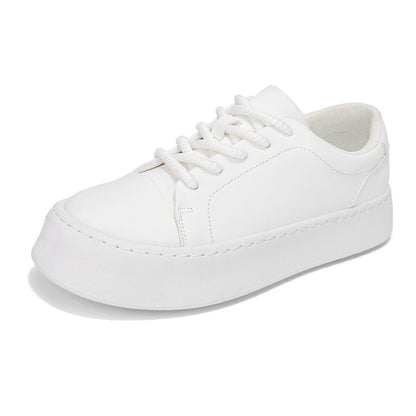 Modieuze witte heren sneakers met veters en dikke zool lakleer