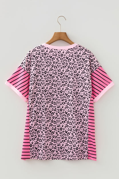 Roze T-shirt met luipaardprint en strepen in contrasterende patchwork-look plus size