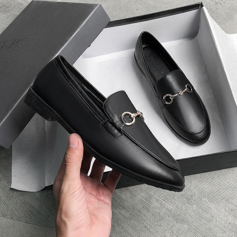 Small leather shoes for women British shoes 2025 Spring and Autumn new versatile slip-on flat retro plus size women's shoes 41-43